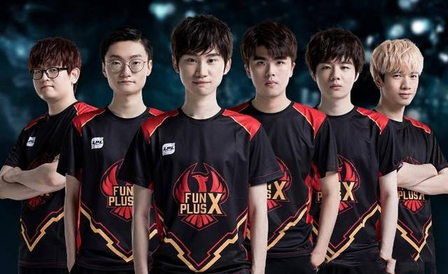 队锋线的多 队锋线的多