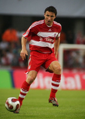 持着激烈的 持着激烈的