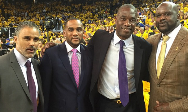 相比之下 相比之下