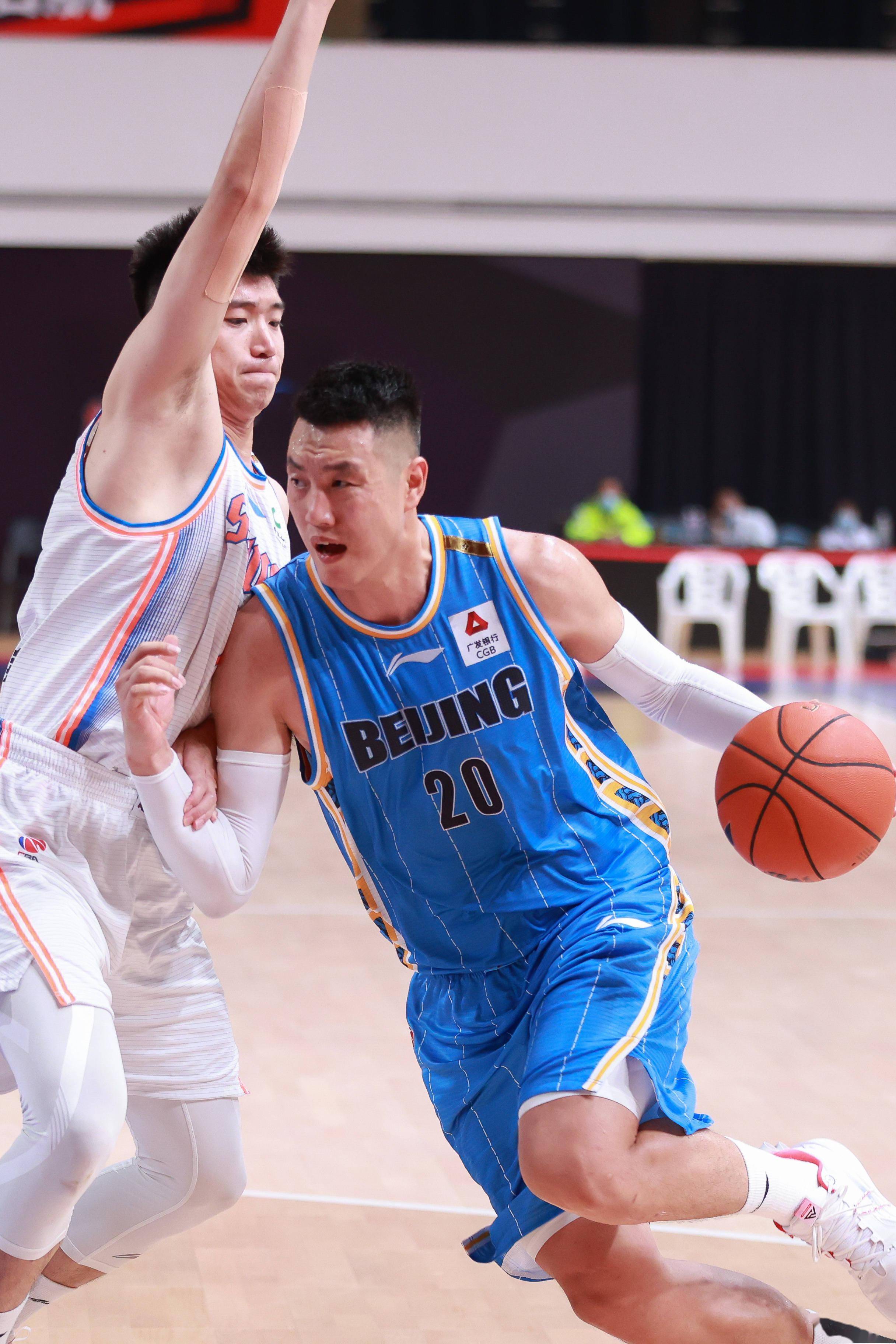 打的方式是 打的方式是