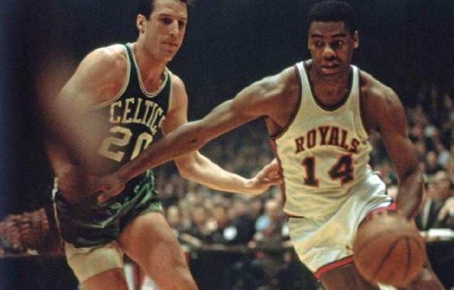 蓬勃发展 蓬勃发展