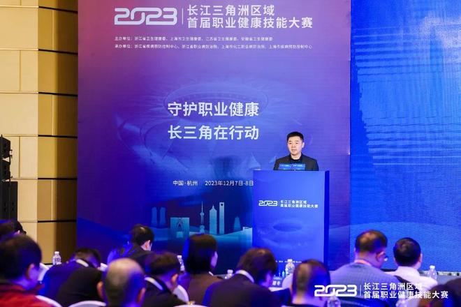 而棒垒球作 而棒垒球作