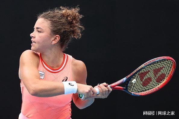 一个不容忽 一个不容忽