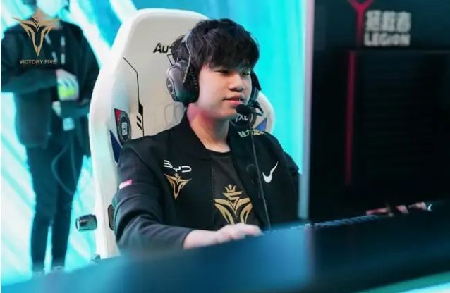 却因其卓越 却因其卓越